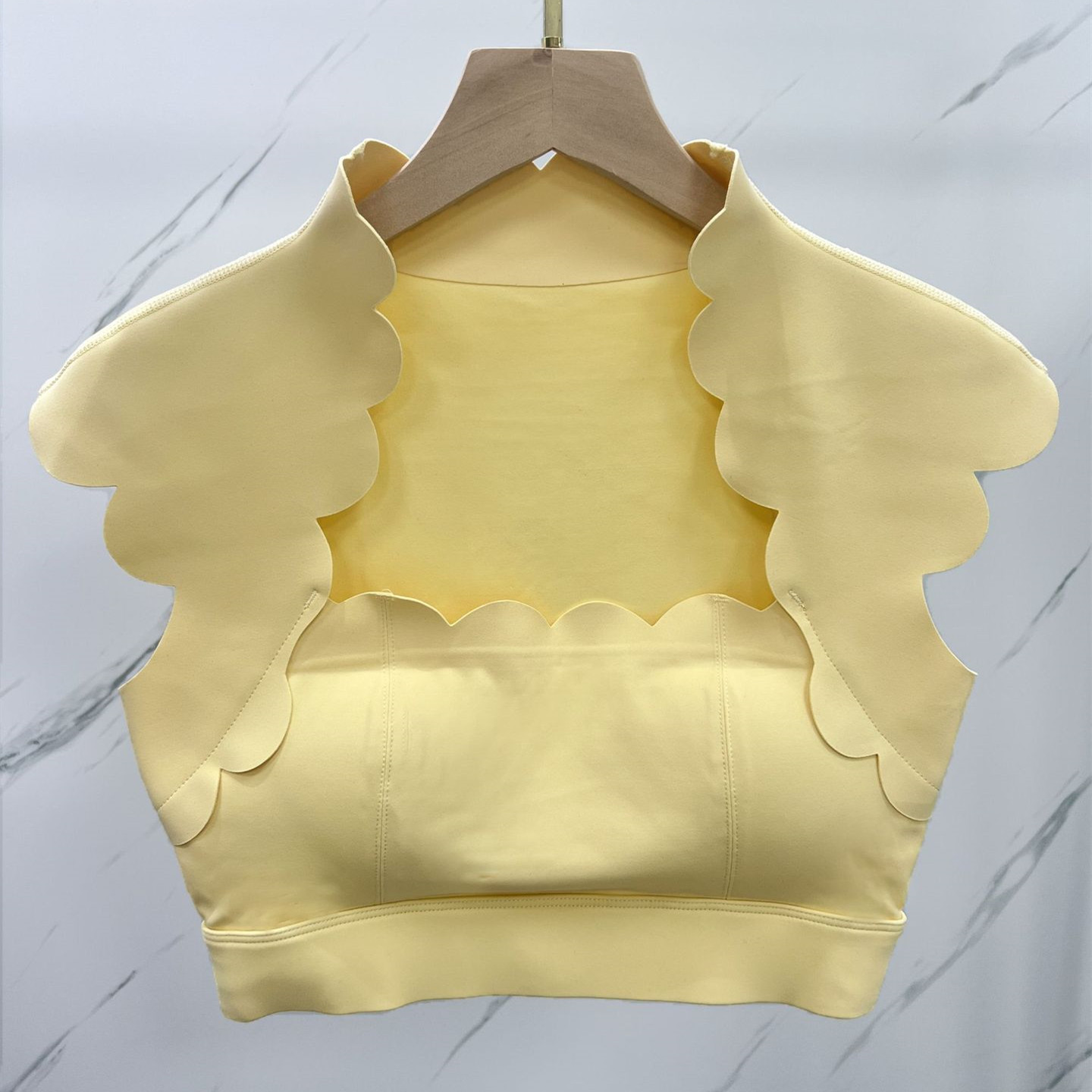Top Sportivo da Donna con Imbo - Sports Bra Racerback recensione e prezzo